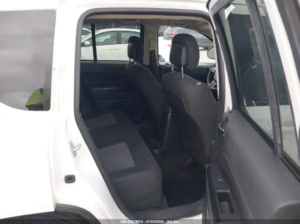 1C4NJCBA4GD681664 2016 JEEP COMPASS - Image 8