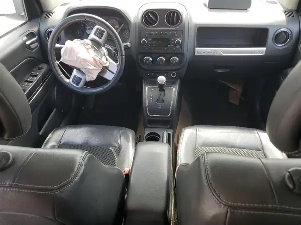 1C4NJCBA4HD166777 2017 JEEP COMPASS - Image 8