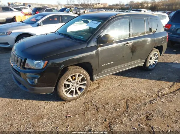 1C4NJCBA4HD185250 2017 JEEP COMPASS - Image 2