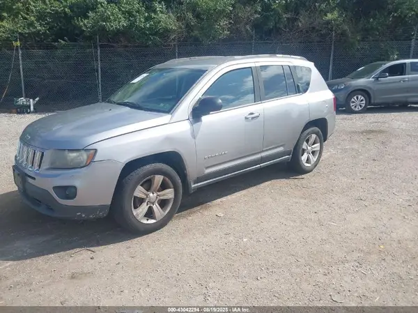 1C4NJCBA5GD561016 2016 JEEP COMPASS - Image 2
