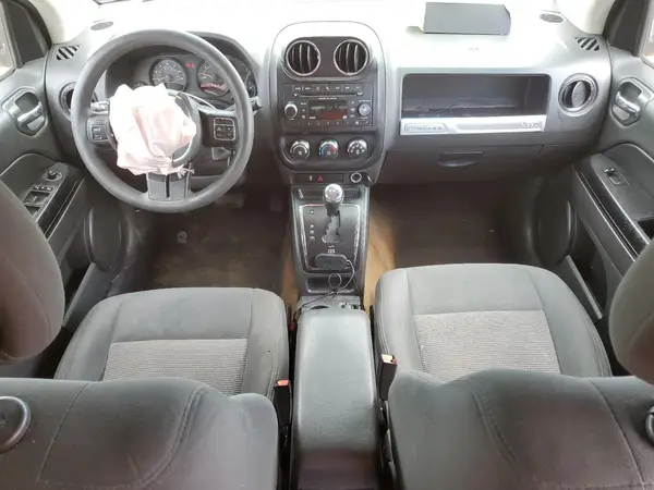 1C4NJCBA5GD574204 2016 JEEP COMPASS - Image 8