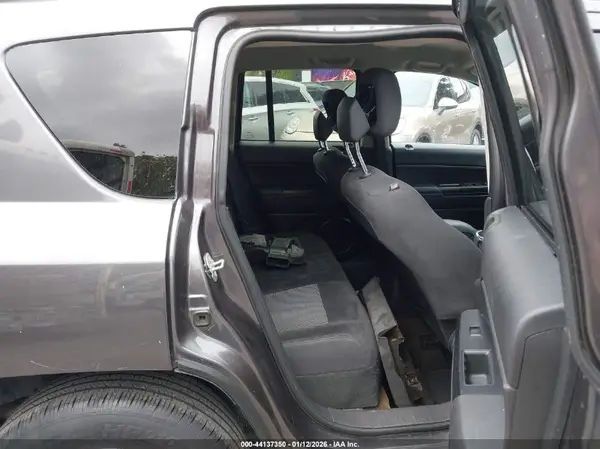 1C4NJCBA5GD575109 2016 JEEP COMPASS - Image 8