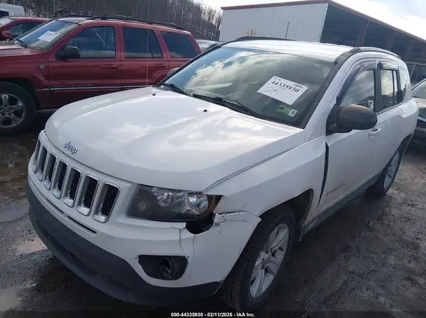 1C4NJCBA5GD611557 2016 JEEP COMPASS - Image 2