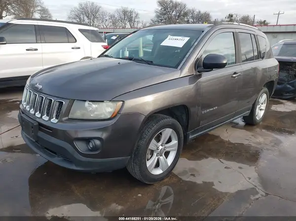 1C4NJCBA5GD611882 2016 JEEP COMPASS - Image 2