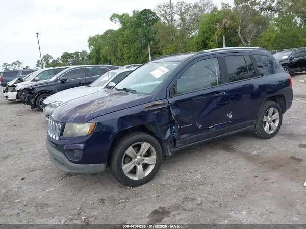 1C4NJCBA5GD641089 2016 JEEP COMPASS - Image 2