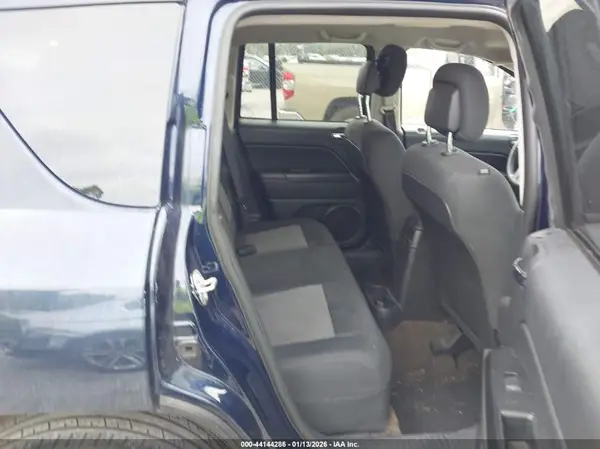 1C4NJCBA5GD641089 2016 JEEP COMPASS - Image 8