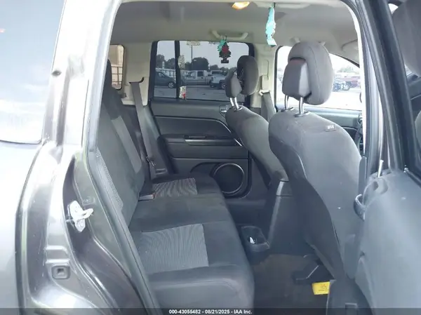 1C4NJCBA5GD665232 2016 JEEP COMPASS - Image 8