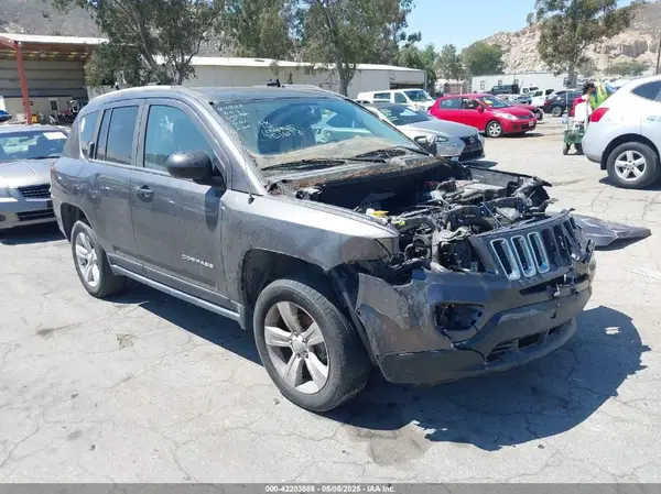 1C4NJCBA5GD751673 2016 JEEP COMPASS - Image 1
