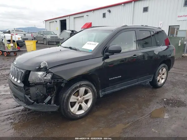 1C4NJCBA5GD753794 2016 JEEP COMPASS - Image 2