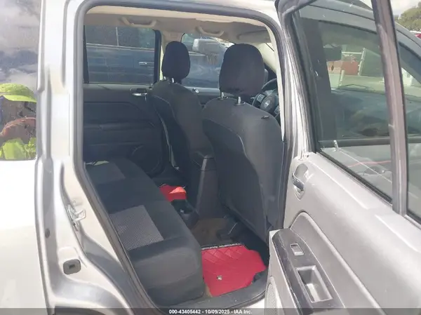 1C4NJCBA5HD124134 2017 JEEP COMPASS - Image 8