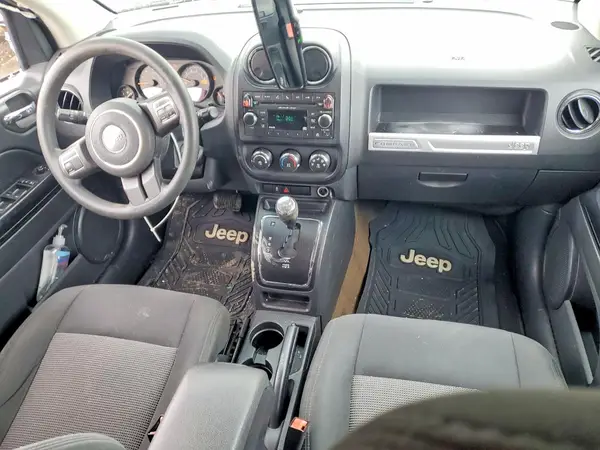 1C4NJCBA5HD124215 2017 JEEP COMPASS - Image 8