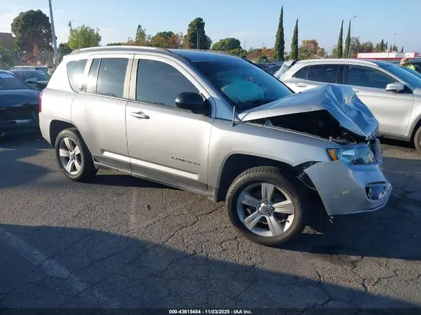 1C4NJCBA5HD124540 2017 JEEP COMPASS - Image 1