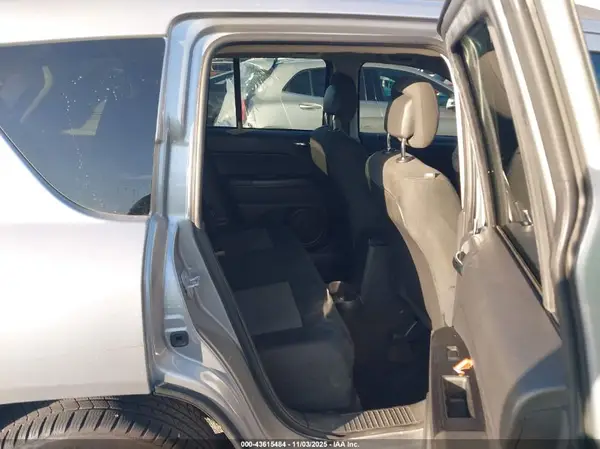 1C4NJCBA5HD124540 2017 JEEP COMPASS - Image 8