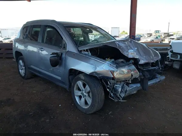 1C4NJCBA5HD147204 2017 JEEP COMPASS - Image 1