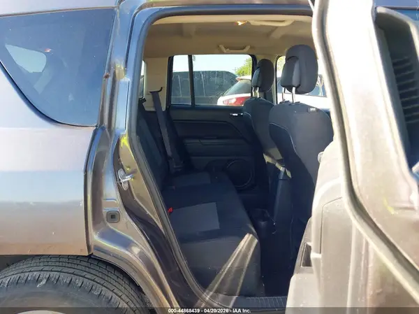 1C4NJCBA5HD147333 2017 JEEP COMPASS - Image 8