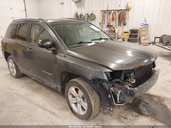 1C4NJCBA5HD147946 2017 JEEP COMPASS - Image 1