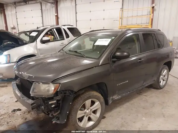 1C4NJCBA5HD147946 2017 JEEP COMPASS - Image 2