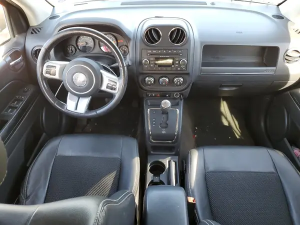 1C4NJCBA5HD156047 2017 JEEP COMPASS - Image 8