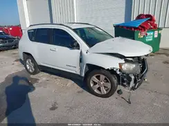 1C4NJCBA6GD553801 2016 JEEP COMPASS