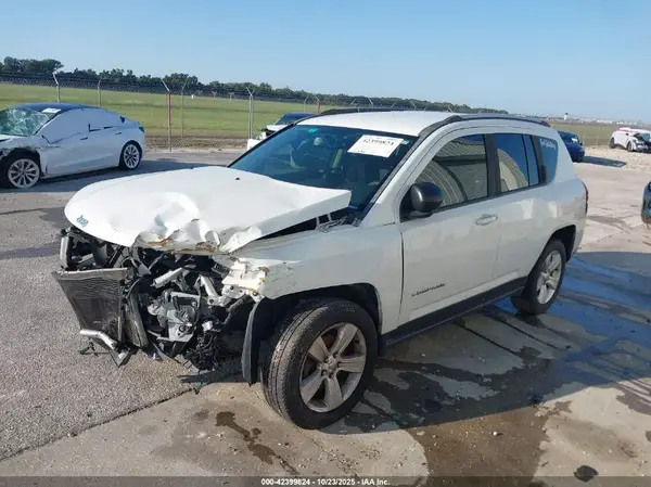 1C4NJCBA6GD553801 2016 JEEP COMPASS - Image 2