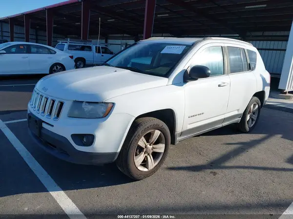 1C4NJCBA6GD641263 2016 JEEP COMPASS - Image 2