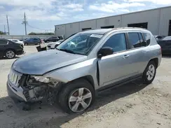 1C4NJCBA6GD753500 2016 JEEP COMPASS