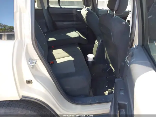 1C4NJCBA6HD185413 2017 JEEP COMPASS - Image 8