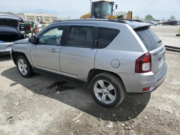 1C4NJCBA7GD560479 2016 JEEP COMPASS - Image 2