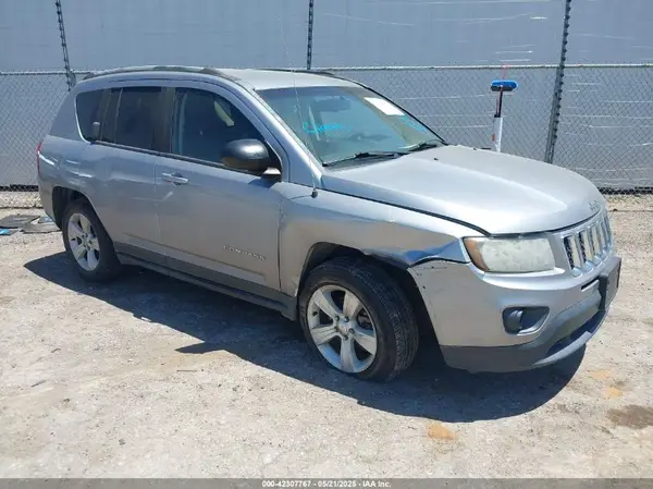 1C4NJCBA7GD568355 2016 JEEP COMPASS - Image 1