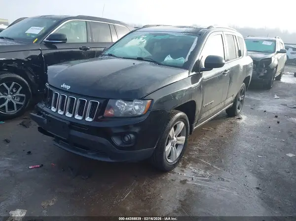 1C4NJCBA7GD600401 2016 JEEP COMPASS - Image 2