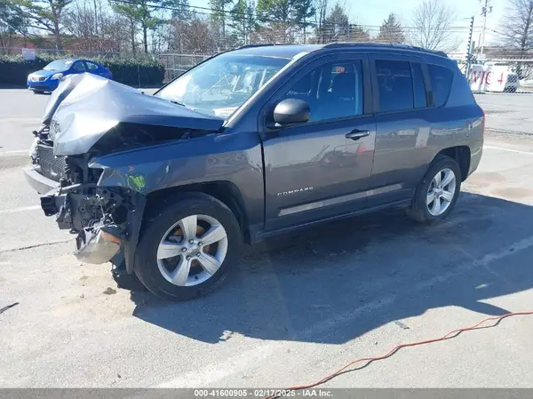 1C4NJCBA7GD611107 2016 JEEP COMPASS - Image 2