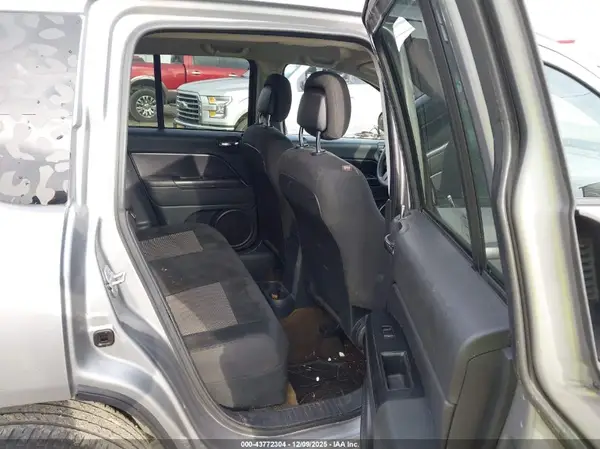 1C4NJCBA7GD611463 2016 JEEP COMPASS - Image 8