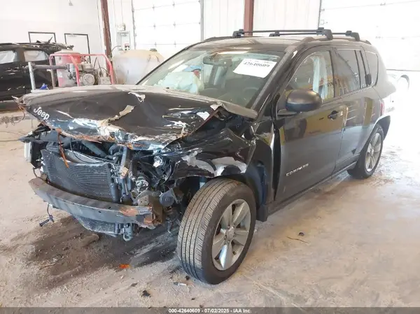 1C4NJCBA7GD621393 2016 JEEP COMPASS - Image 2