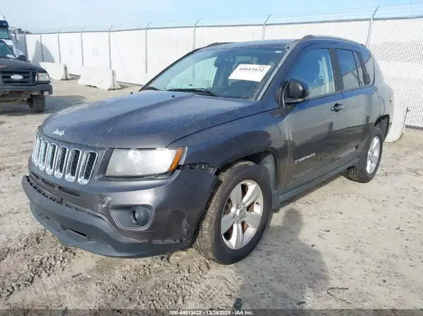 1C4NJCBA7GD621832 2016 JEEP COMPASS - Image 2