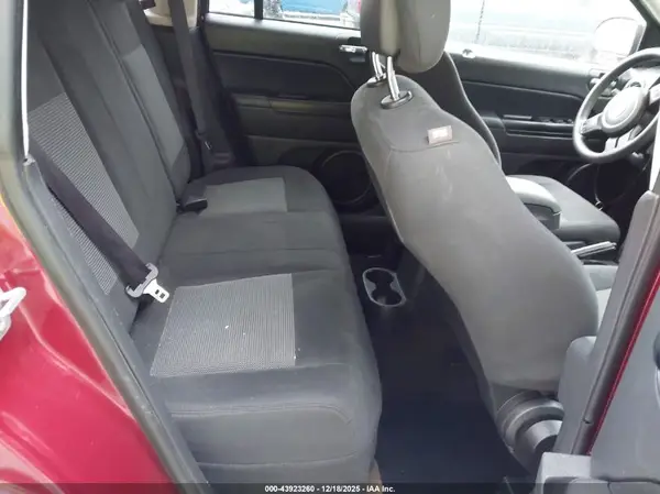 1C4NJCBA7GD665121 2016 JEEP COMPASS - Image 8