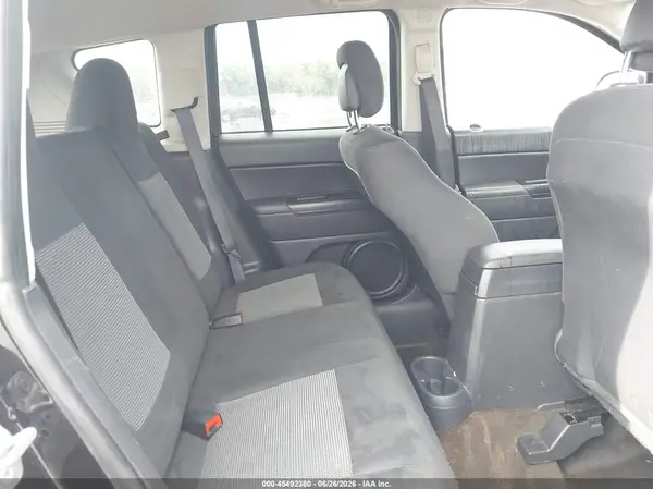 1C4NJCBA7GD675373 2016 JEEP COMPASS - Image 8