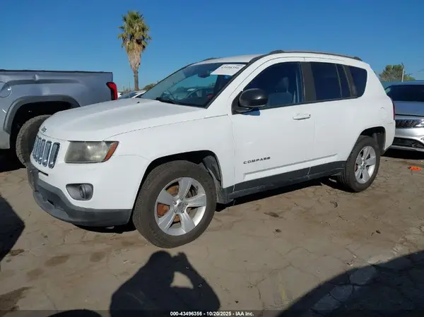1C4NJCBA7GD726130 2016 JEEP COMPASS - Image 2