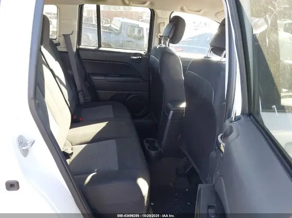 1C4NJCBA7GD726130 2016 JEEP COMPASS - Image 8