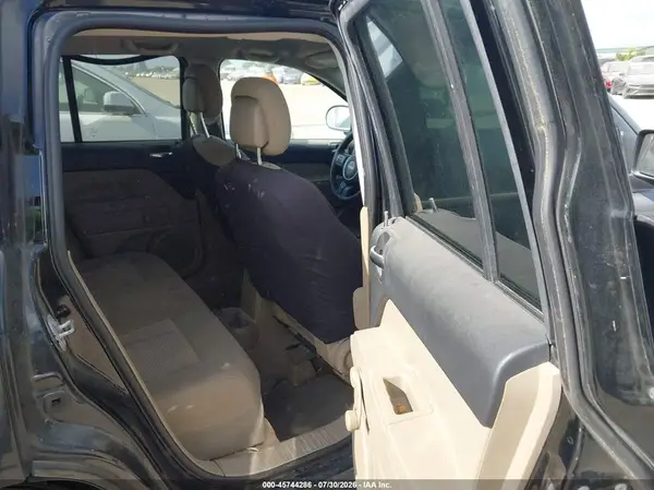 1C4NJCBA7GD732669 2016 JEEP COMPASS - Image 8