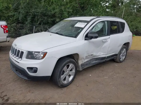 1C4NJCBA7GD754123 2016 JEEP COMPASS - Image 2