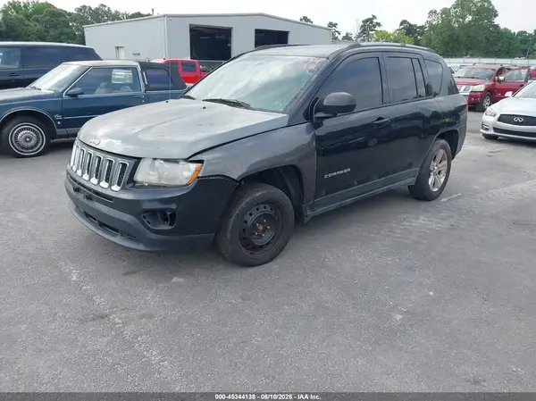 1C4NJCBA7HD123132 2017 JEEP COMPASS - Image 2