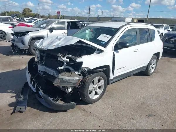 1C4NJCBA7HD123843 2017 JEEP COMPASS - Image 2