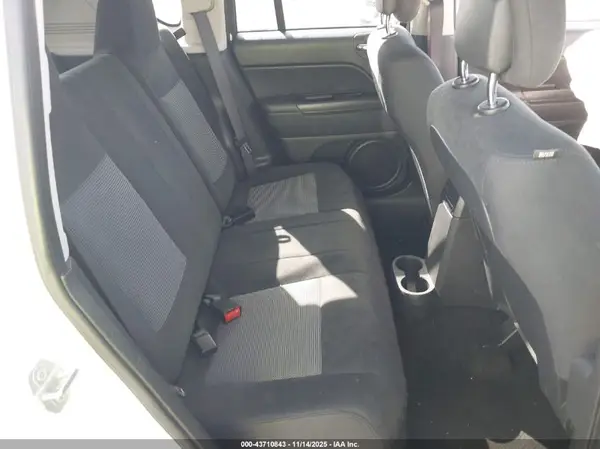 1C4NJCBA7HD123843 2017 JEEP COMPASS - Image 8