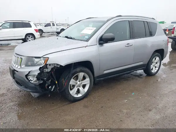 1C4NJCBA7HD124023 2017 JEEP COMPASS - Image 2