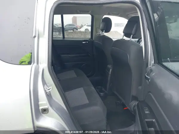 1C4NJCBA7HD124023 2017 JEEP COMPASS - Image 8