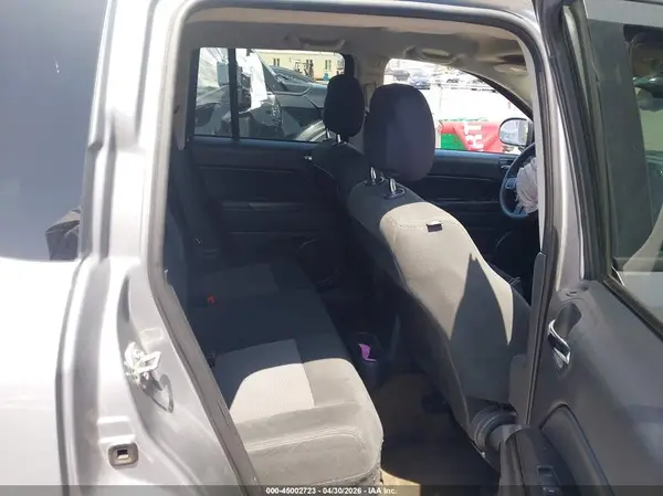 1C4NJCBA7HD147978 2017 JEEP COMPASS - Image 8