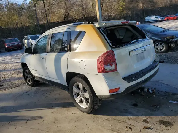 1C4NJCBA8GD553900 2016 JEEP COMPASS - Image 2