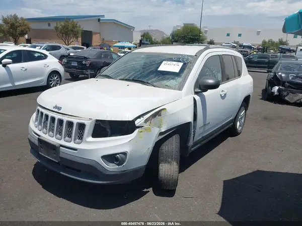 1C4NJCBA8GD560443 2016 JEEP COMPASS - Image 2