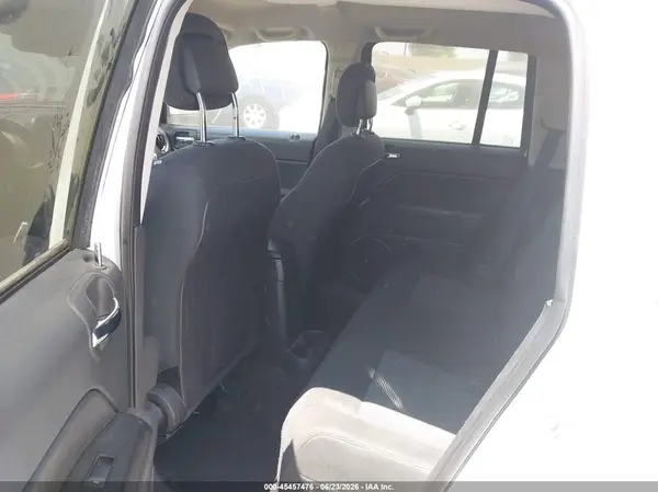 1C4NJCBA8GD560443 2016 JEEP COMPASS - Image 8