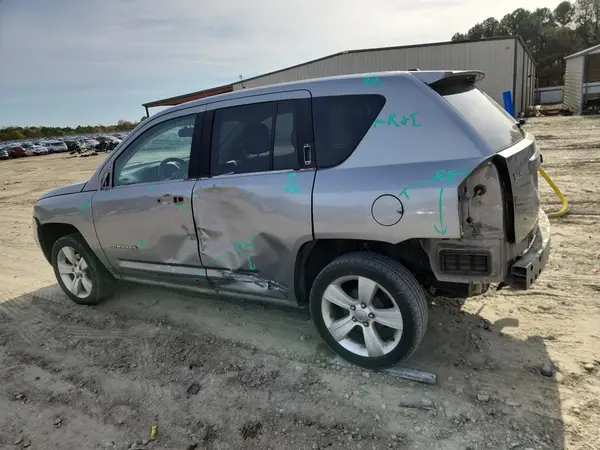 1C4NJCBA8GD561107 2016 JEEP COMPASS - Image 2
